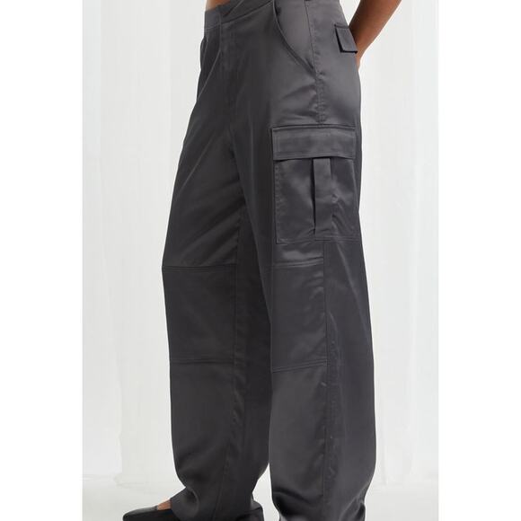 PacSun Satin Cargo Pants Size Small - Picture 3 of 9